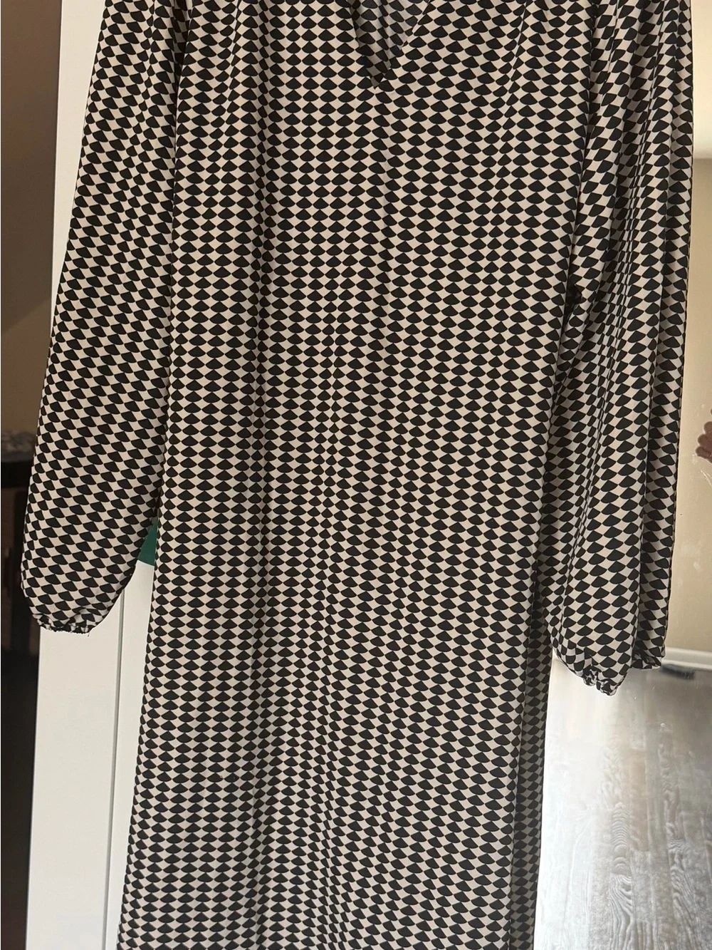 Ann Taylor Factory Black & Cream Patterned Women's Shirt - Picture 3 of 4